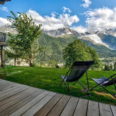 Hibou Villa
